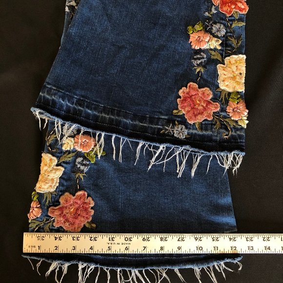 Free People x Driftwood Farrah Embroidered Flare Jeans Sz 27 - Picture 14 of 16